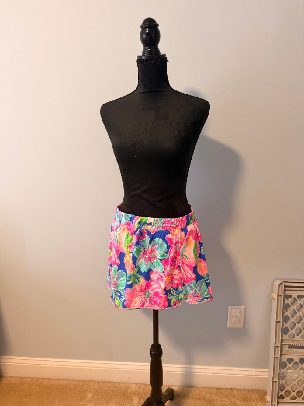 Lilly Pulitzer Active Skort (Blue, Pink)- L